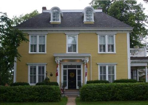 Fitzroy Hall Charlottetown Extérieur photo