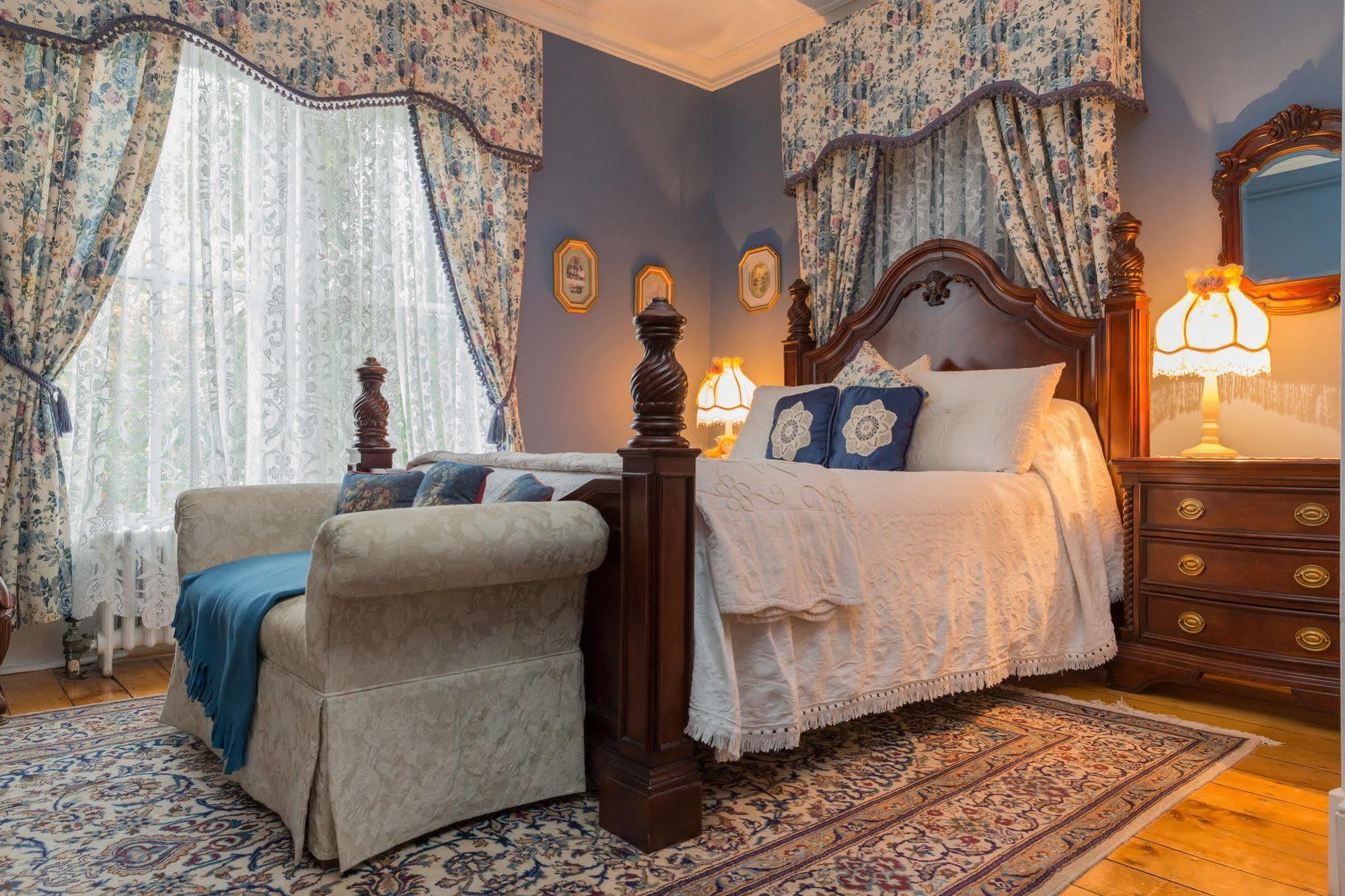 Fitzroy Hall Charlottetown Extérieur photo