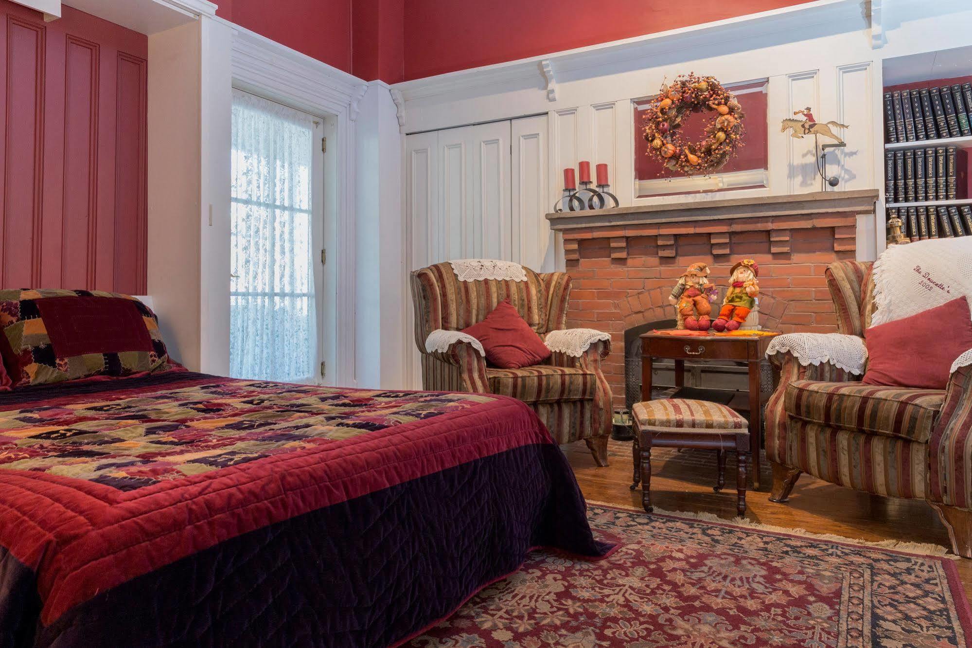 Fitzroy Hall Charlottetown Extérieur photo