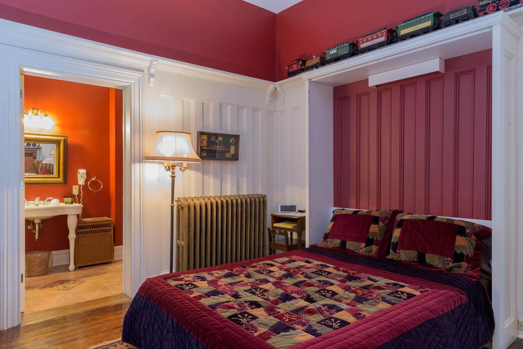 Fitzroy Hall Charlottetown Extérieur photo